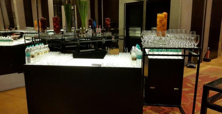 فندق حياة ريجنسي مومباي المظهر الخارجي الصورة A bar at a hotel
